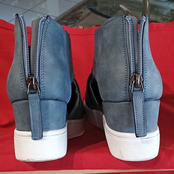 SEENA JC Journee Collection. No Lace Sneaker With Side Cutouts And Wedge Heel. - Picture 8 of 16